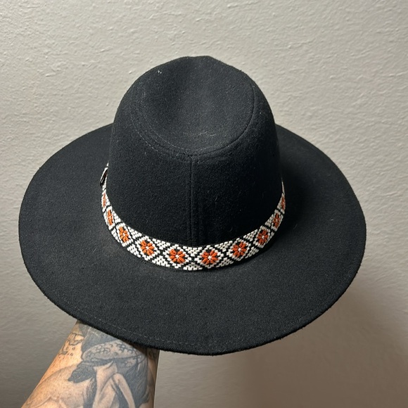 Black Flat Brim Hat from Forever 21 - Picture 3 of 5